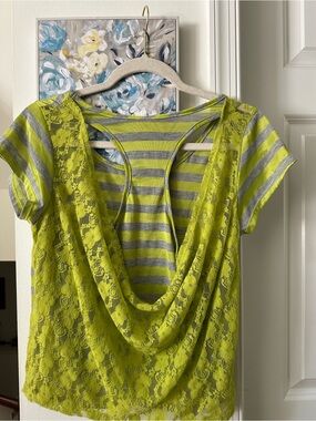 Women' Short Sleeve Striped Tee - Lime Green & Gray